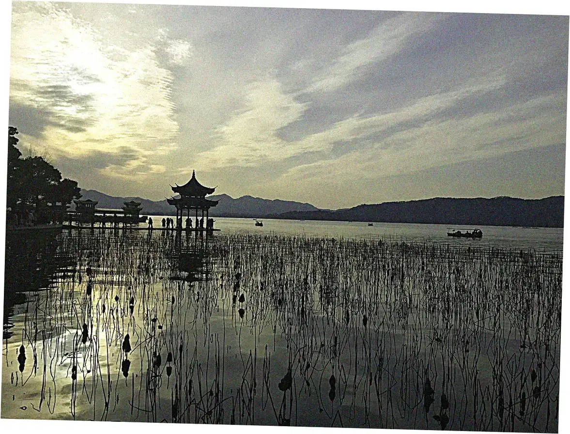 Five-Dragon Pavilions restoration efforts