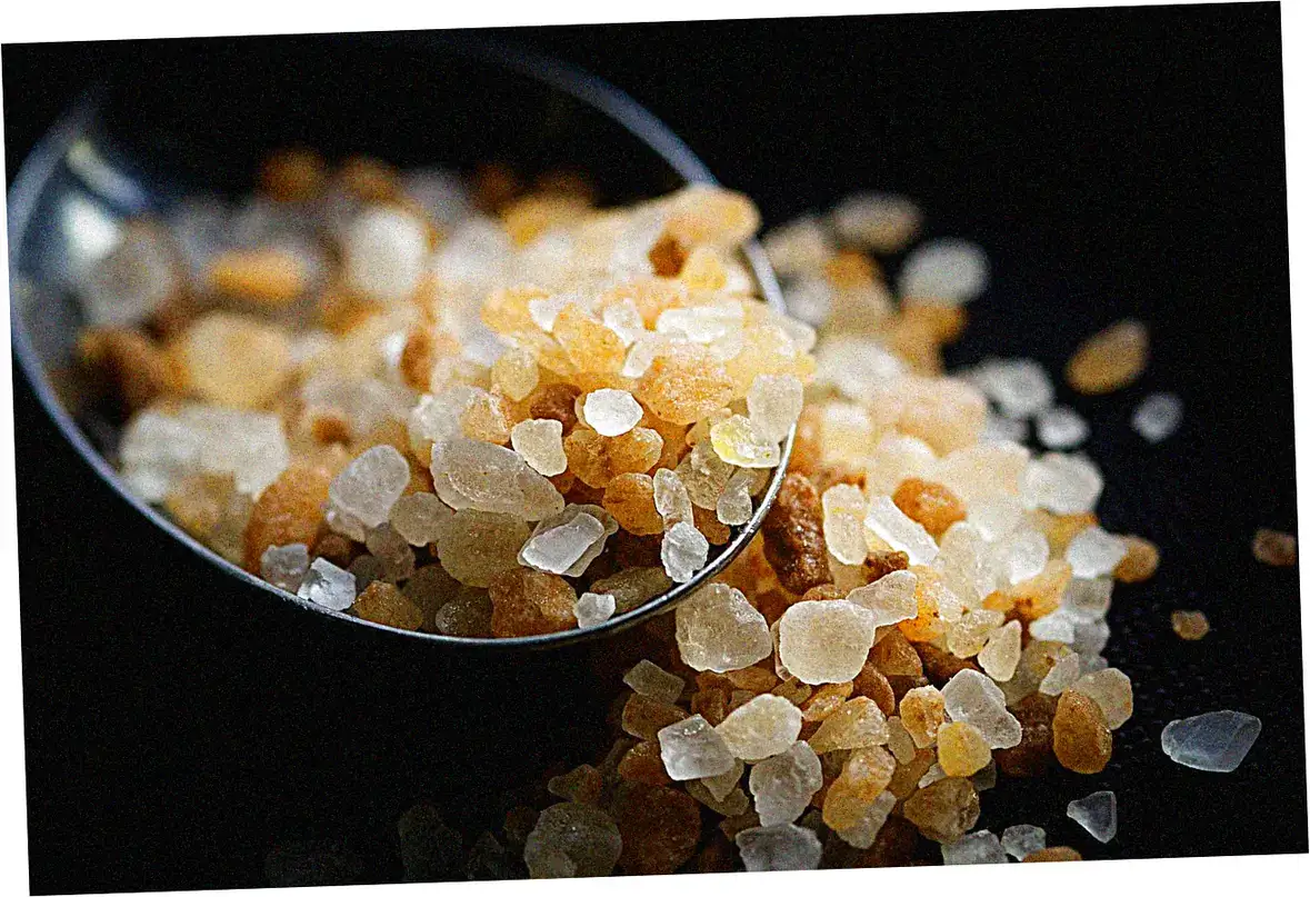 How do Sichuan spices influence Chinese medicine?