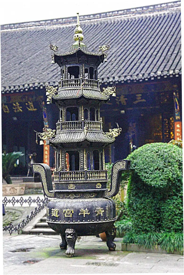 When is best time to eat Chengdu dumplings?