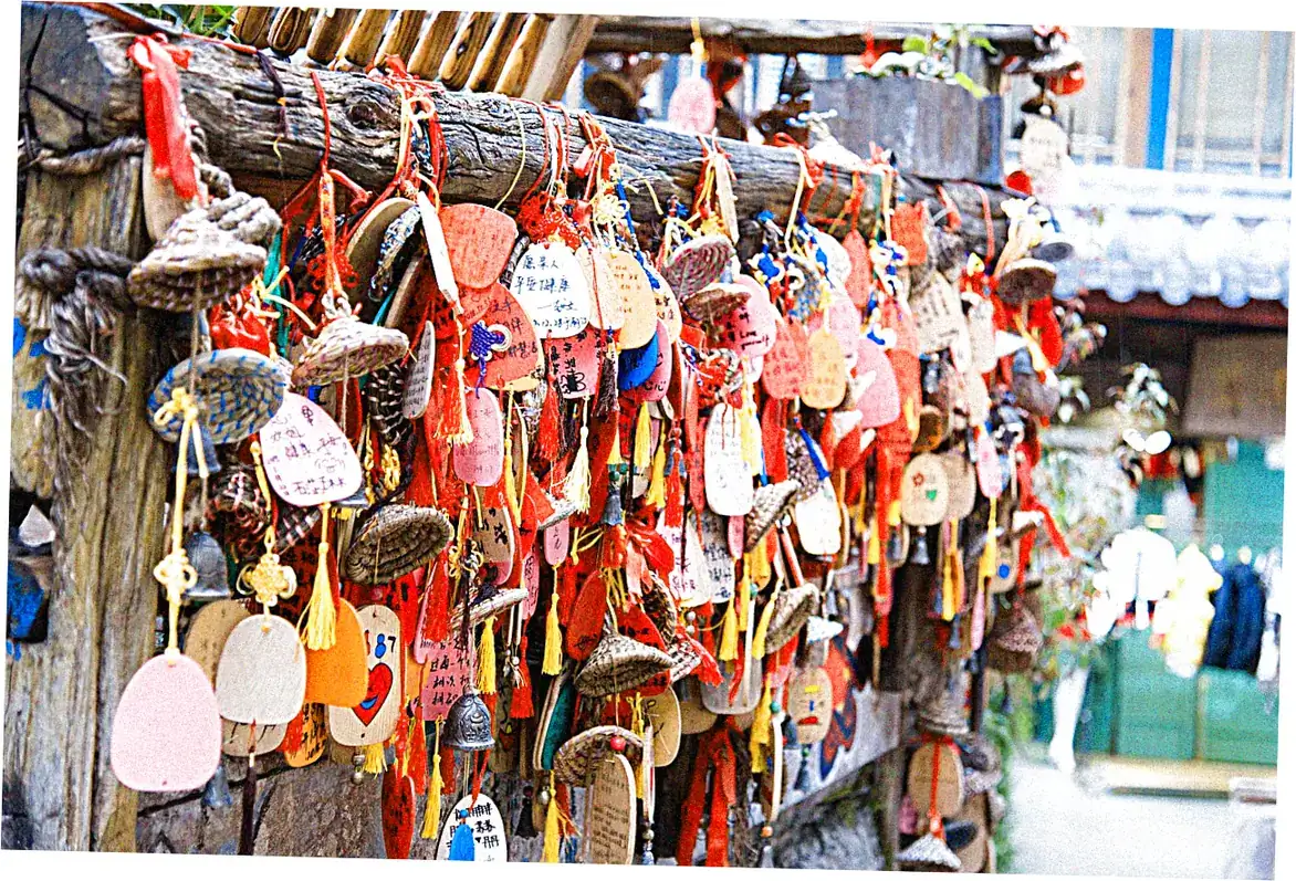 Cultural Etiquette in Lijiang